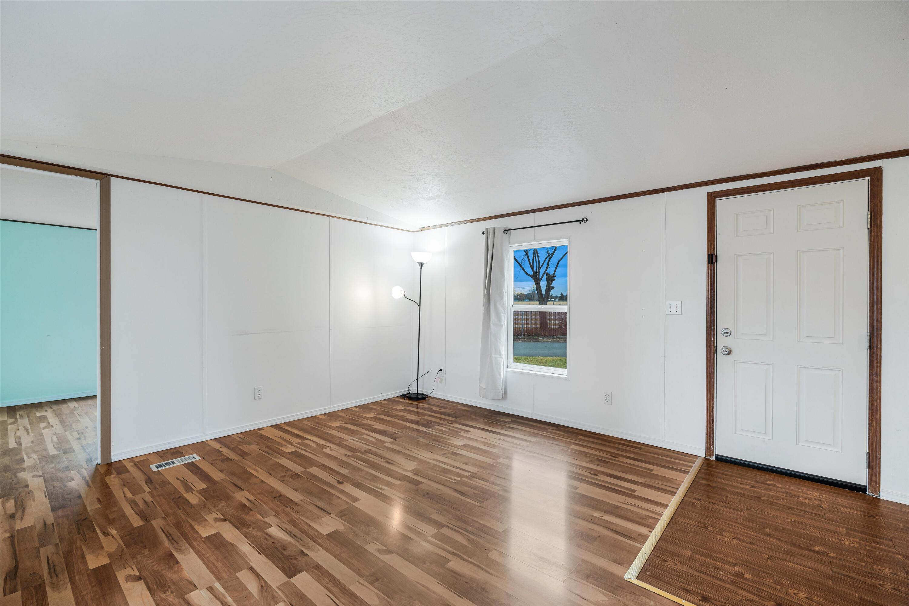 Rustic Ranch Mh Park - Residential