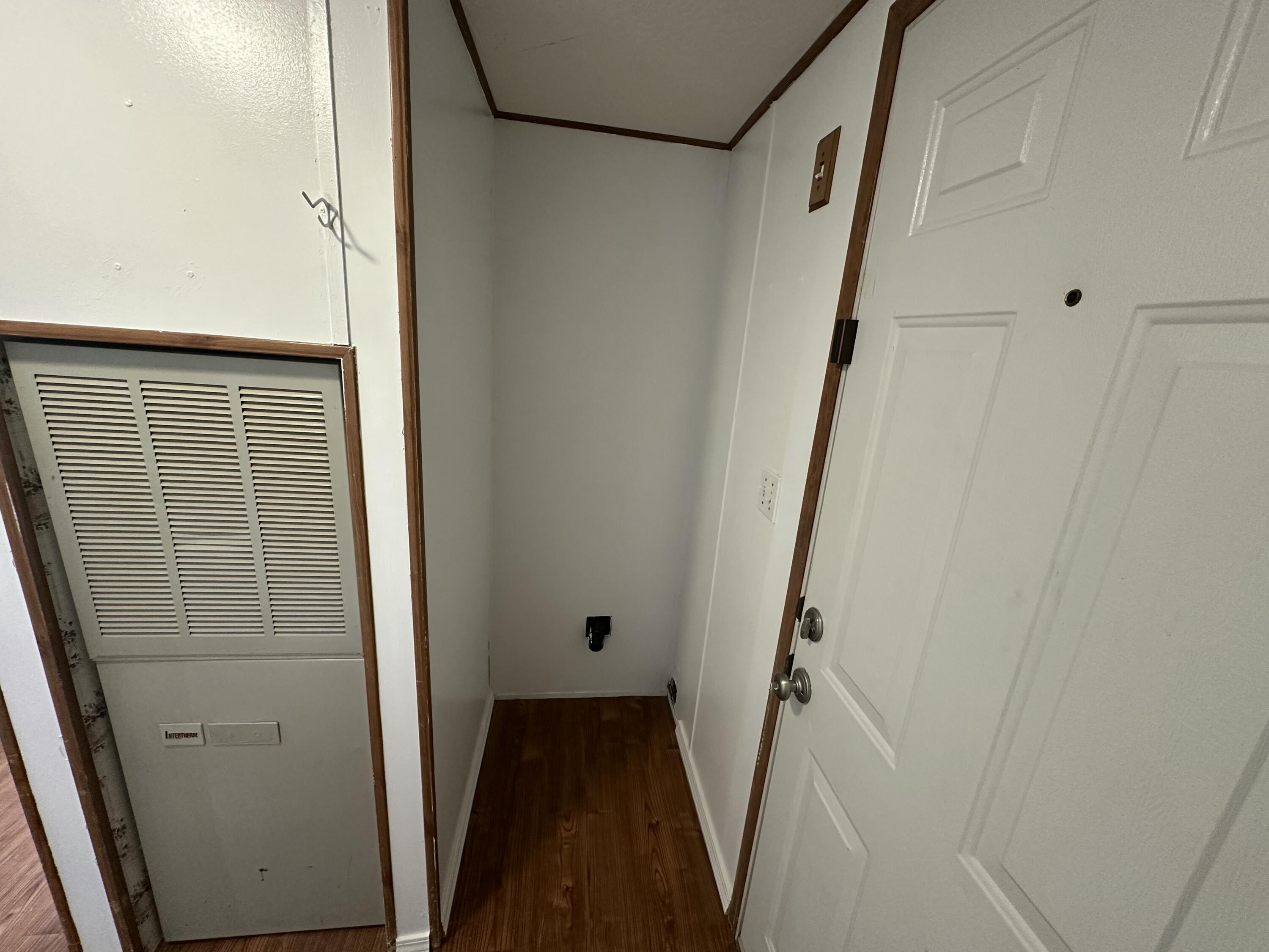 Rustic Ranch Mh Park - Residential