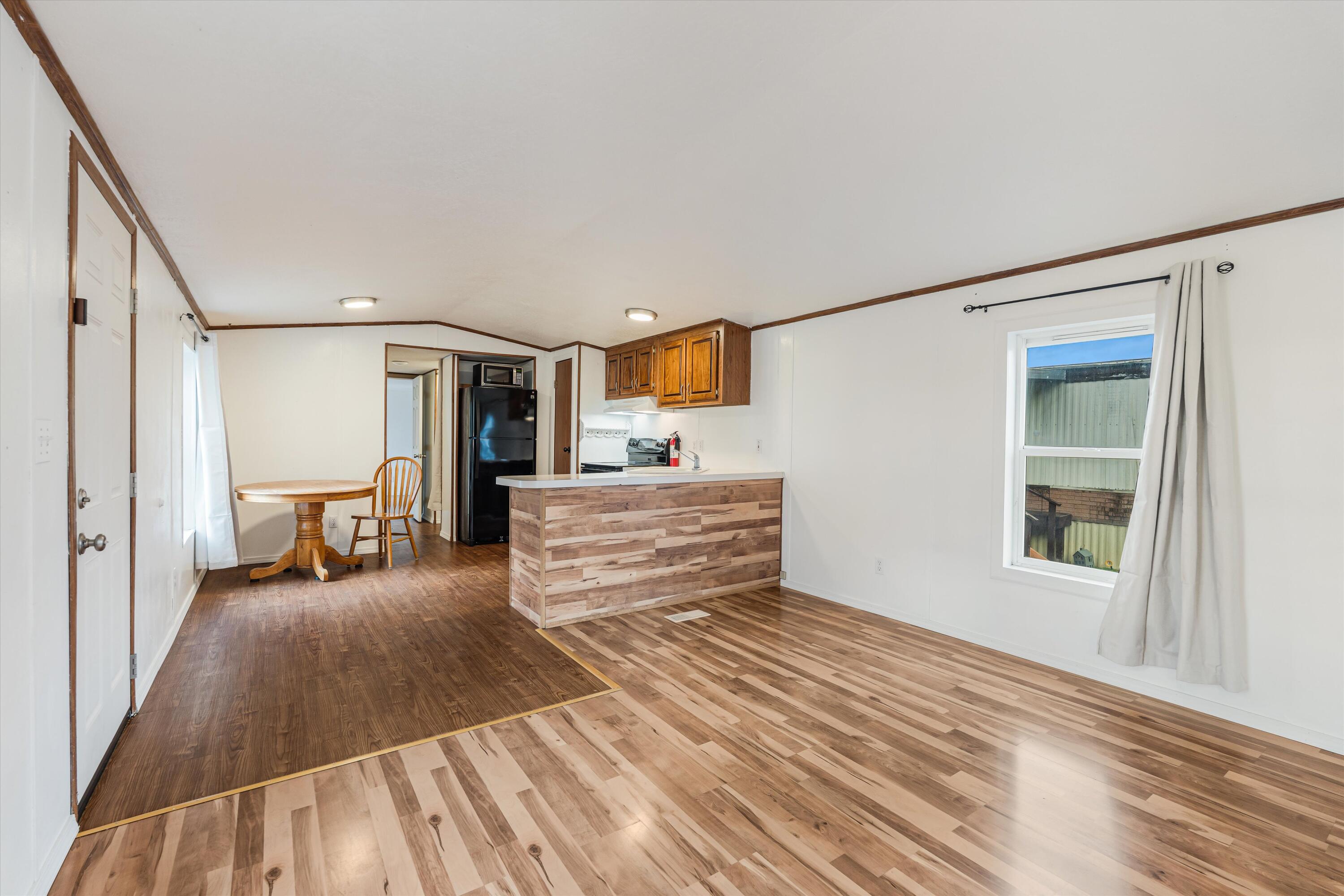 Rustic Ranch Mh Park - Residential