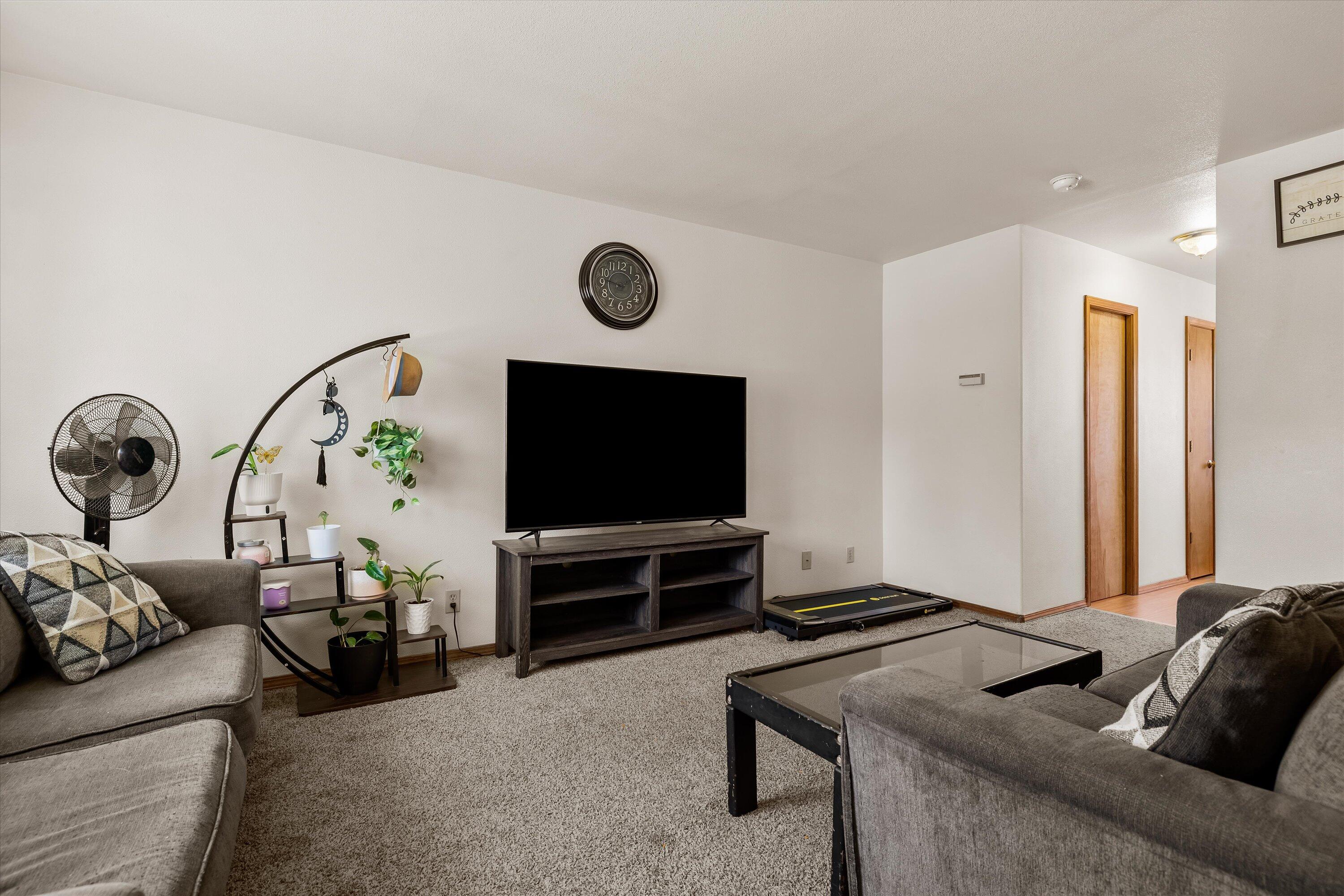 CLAJ - Residential Income