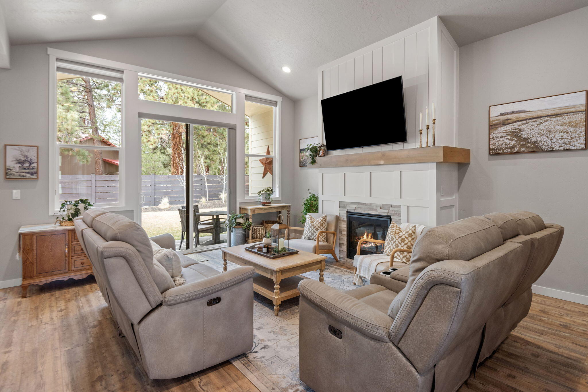 1151 N Jantzen Court