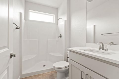 Tiny photo for 1159 Pumpkin Ridge Drive #323, Eagle Point, OR 97524 (MLS # 220214272)