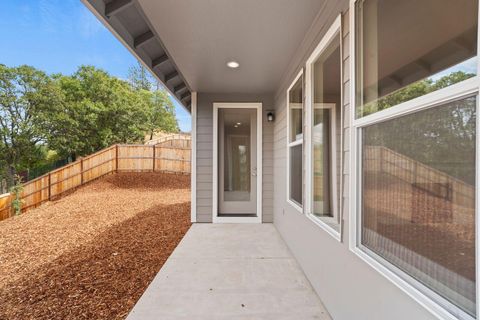 Tiny photo for 1159 Pumpkin Ridge Drive #323, Eagle Point, OR 97524 (MLS # 220214272)