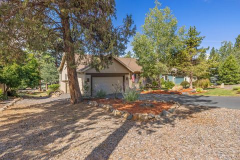 Tiny photo for 4818 Grosbeak Drive, Klamath Falls, OR 97601 (MLS # 220217600)