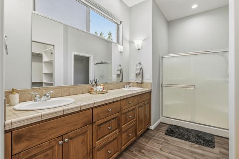 Tiny photo for 4818 Grosbeak Drive, Klamath Falls, OR 97601 (MLS # 220217600)