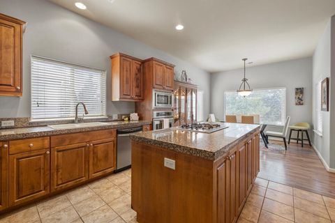 Tiny photo for 4818 Grosbeak Drive, Klamath Falls, OR 97601 (MLS # 220217600)
