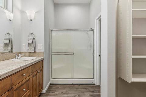 Tiny photo for 4818 Grosbeak Drive, Klamath Falls, OR 97601 (MLS # 220217600)