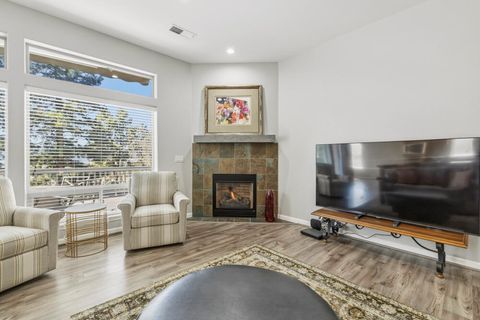 Tiny photo for 4818 Grosbeak Drive, Klamath Falls, OR 97601 (MLS # 220217600)