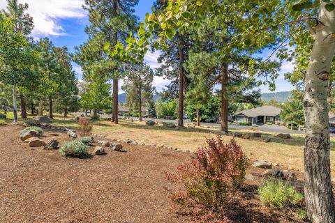 Tiny photo for 4818 Grosbeak Drive, Klamath Falls, OR 97601 (MLS # 220217600)