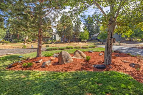 Tiny photo for 4818 Grosbeak Drive, Klamath Falls, OR 97601 (MLS # 220217600)