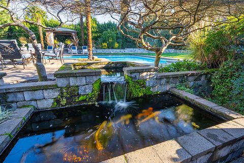 Tiny photo for 3343 Lone Pine Road, Medford, OR 97504 (MLS # 220213987)