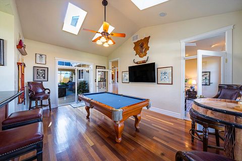 Tiny photo for 3343 Lone Pine Road, Medford, OR 97504 (MLS # 220213987)