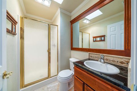 Tiny photo for 3343 Lone Pine Road, Medford, OR 97504 (MLS # 220213987)