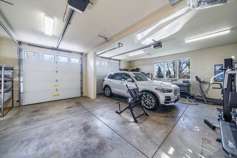 Tiny photo for 3343 Lone Pine Road, Medford, OR 97504 (MLS # 220213987)