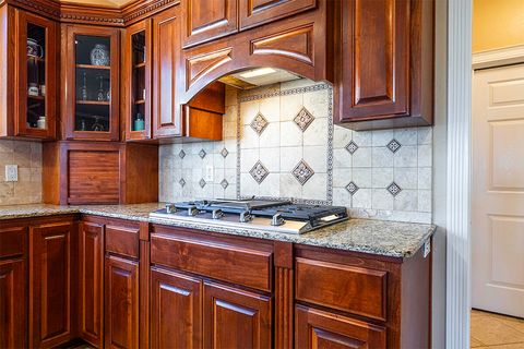 Tiny photo for 3343 Lone Pine Road, Medford, OR 97504 (MLS # 220213987)