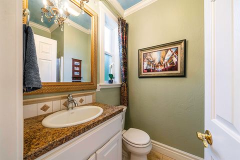 Tiny photo for 3343 Lone Pine Road, Medford, OR 97504 (MLS # 220213987)