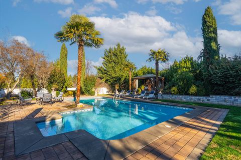 Tiny photo for 3343 Lone Pine Road, Medford, OR 97504 (MLS # 220213987)