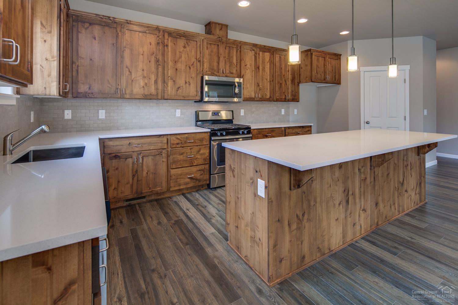 Kian Canyon - Residential