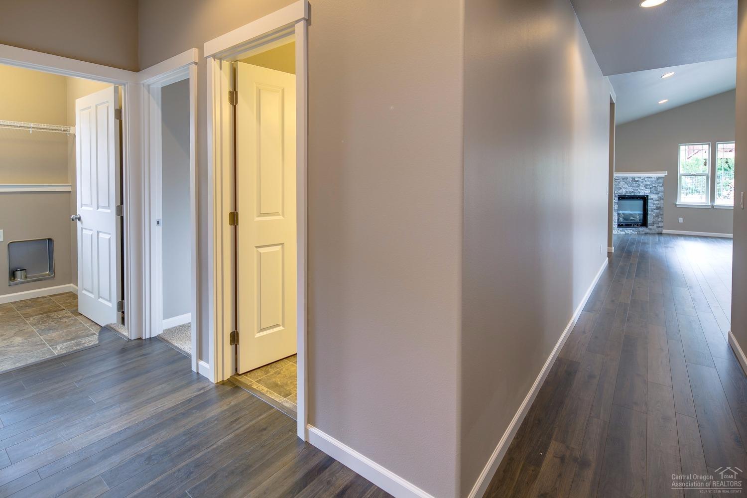 Kian Canyon - Residential