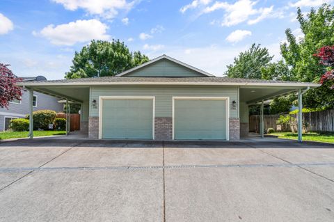 1546 Skyhawk Ridge Medford OR 97504