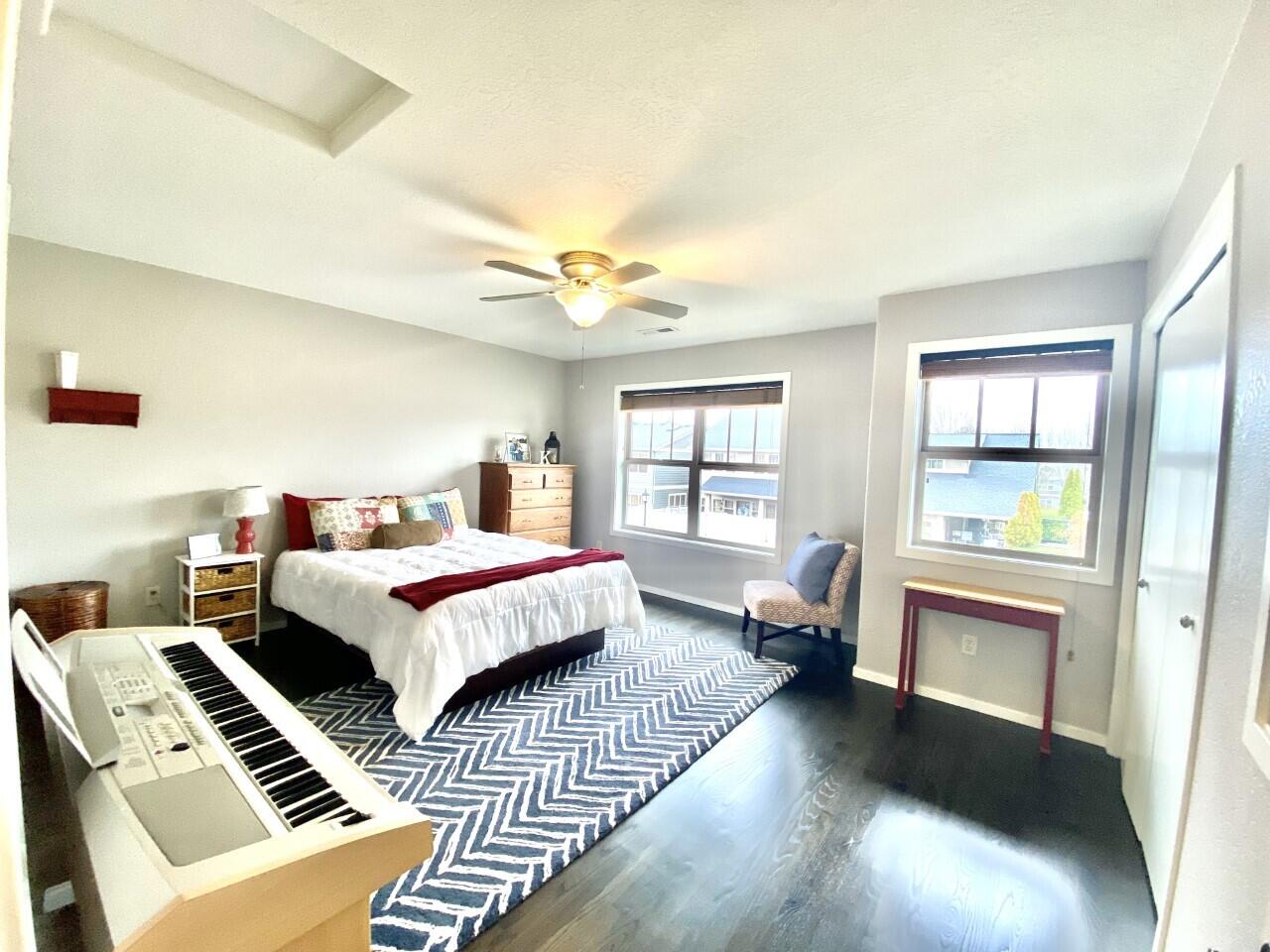 Alderwood Townhomes - Residential