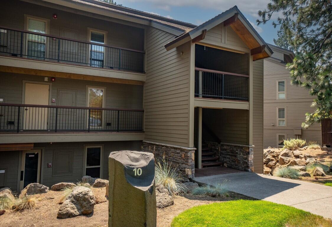 18575 SW Century Drive 1013