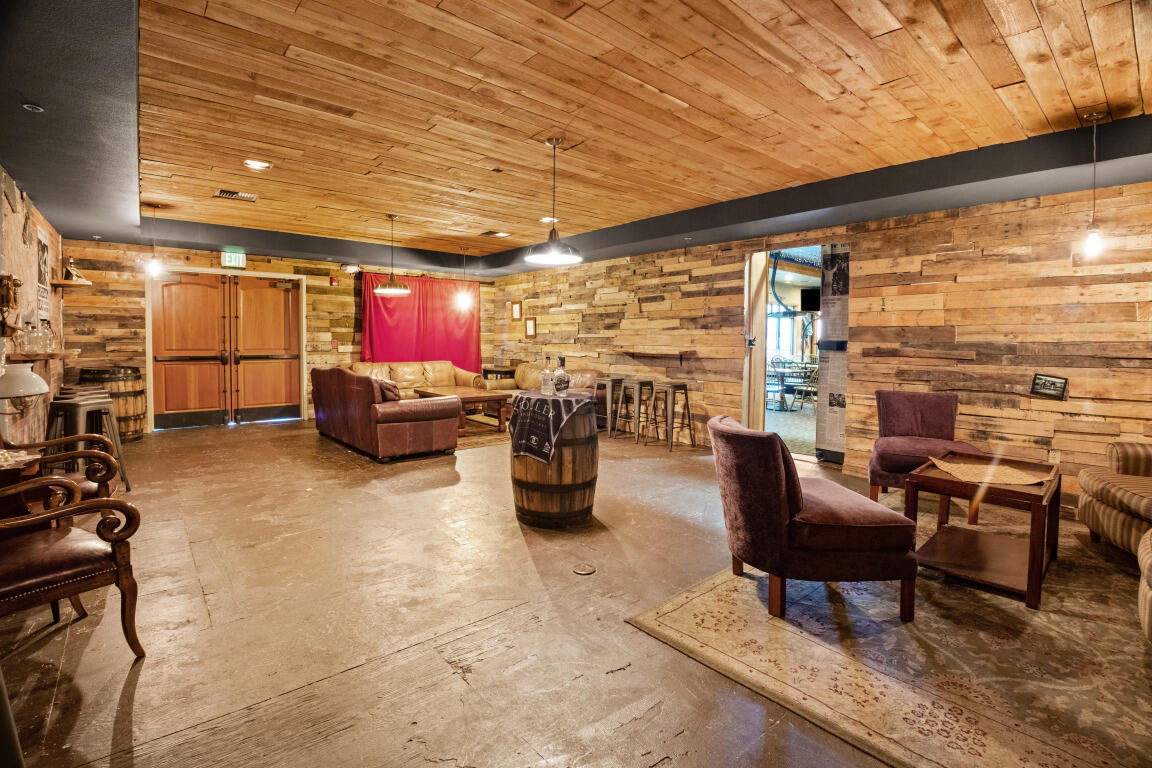 Inn Of The 7th - Residential