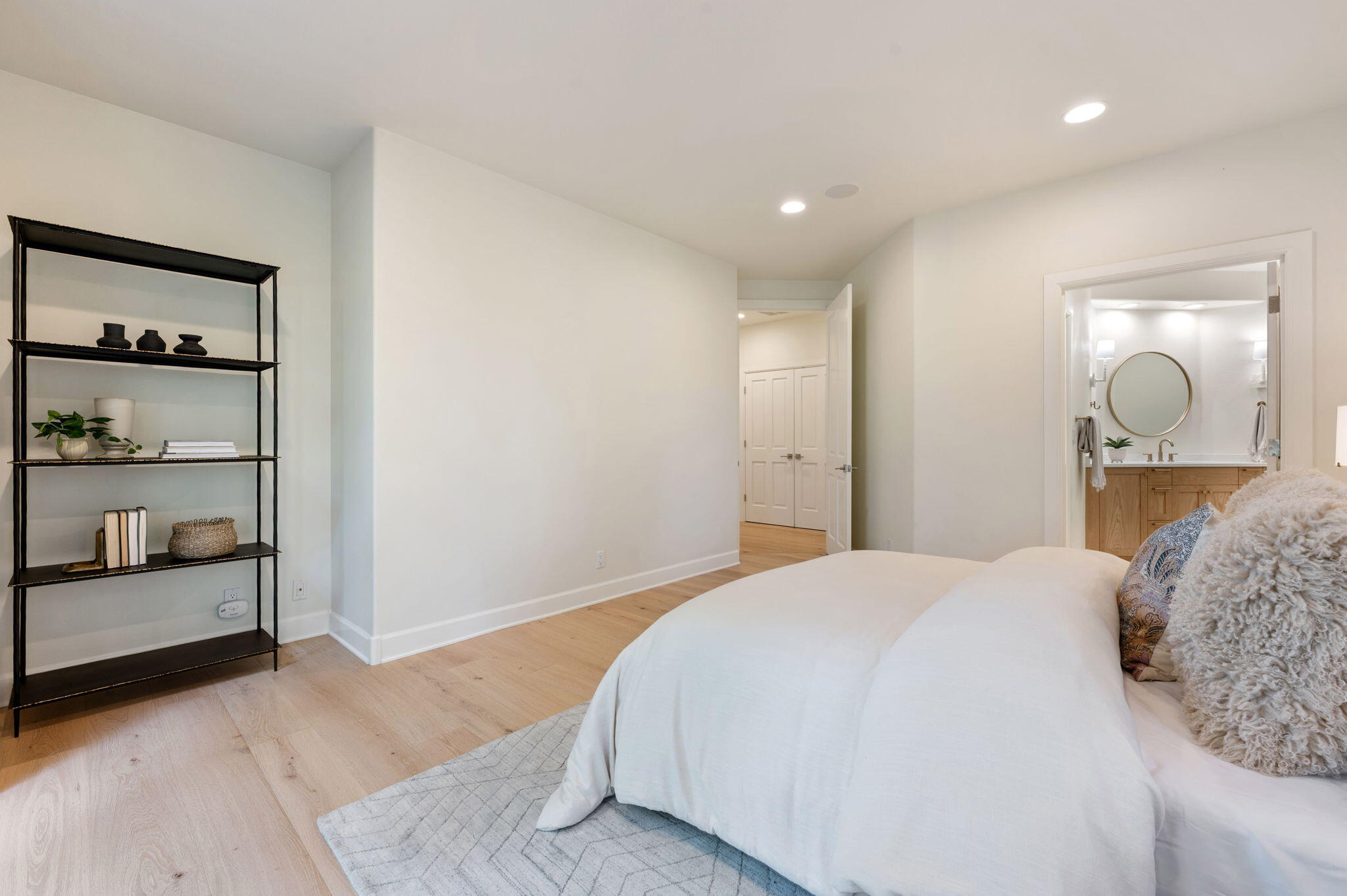 Broken Top - Residential