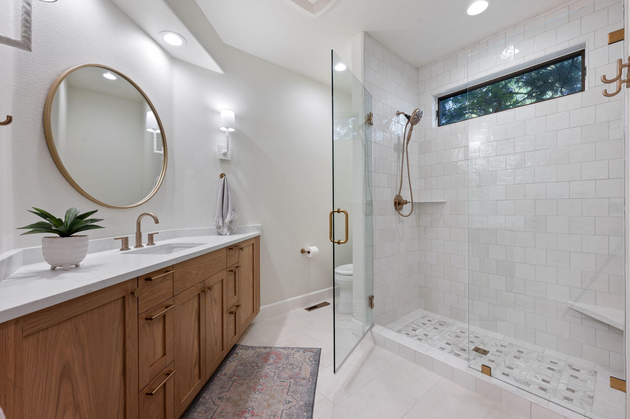 Broken Top - Residential