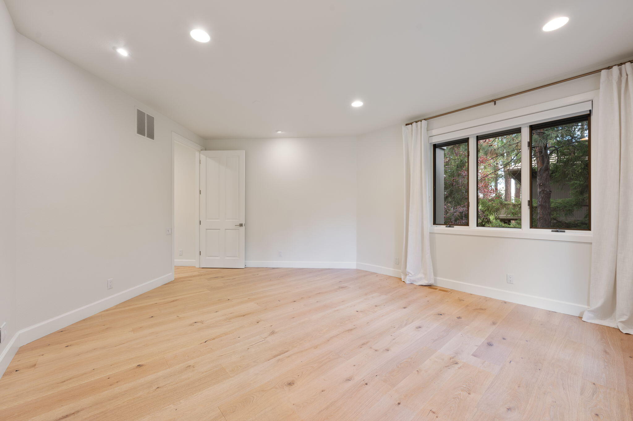 Broken Top - Residential