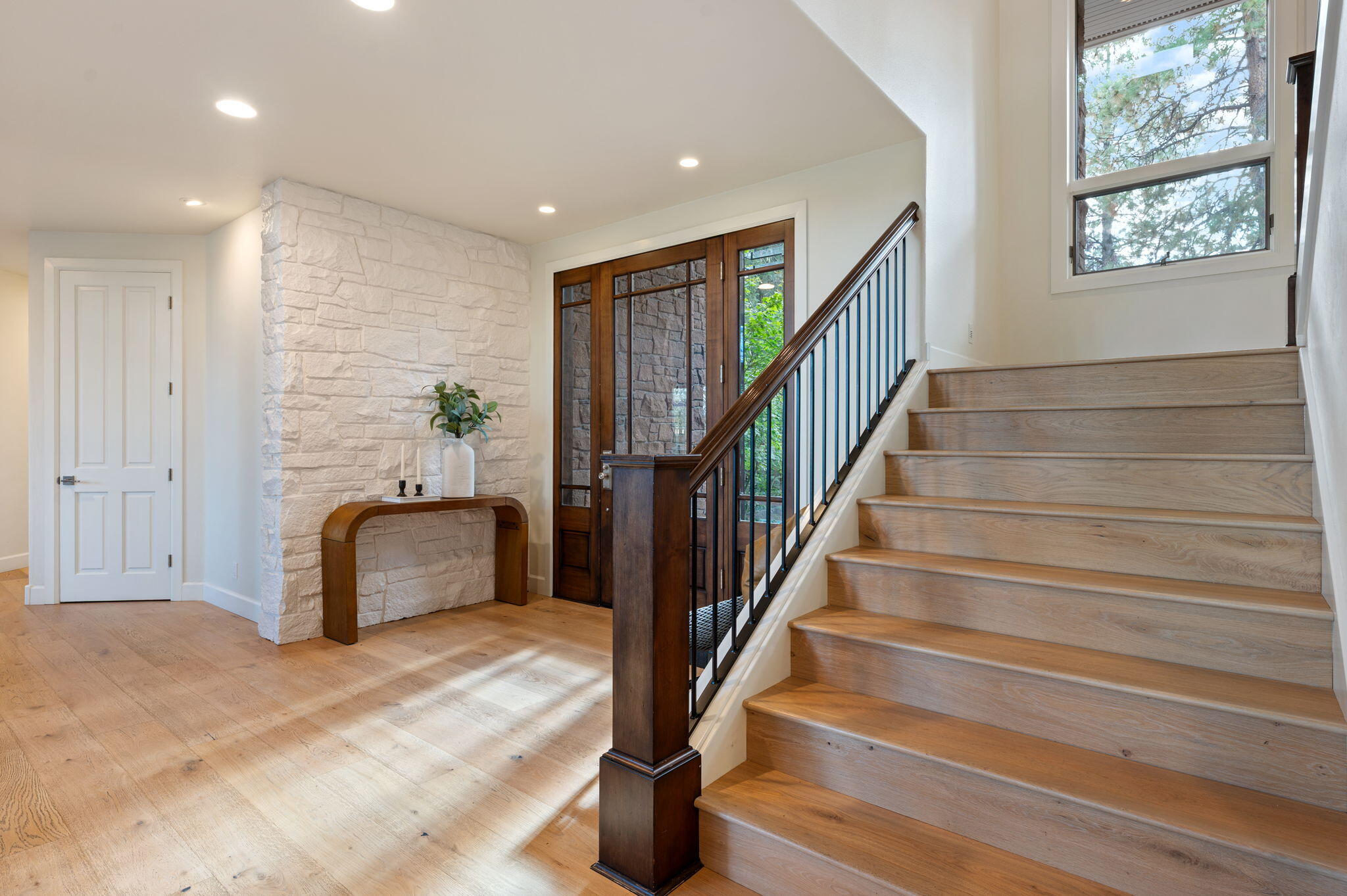 Broken Top - Residential