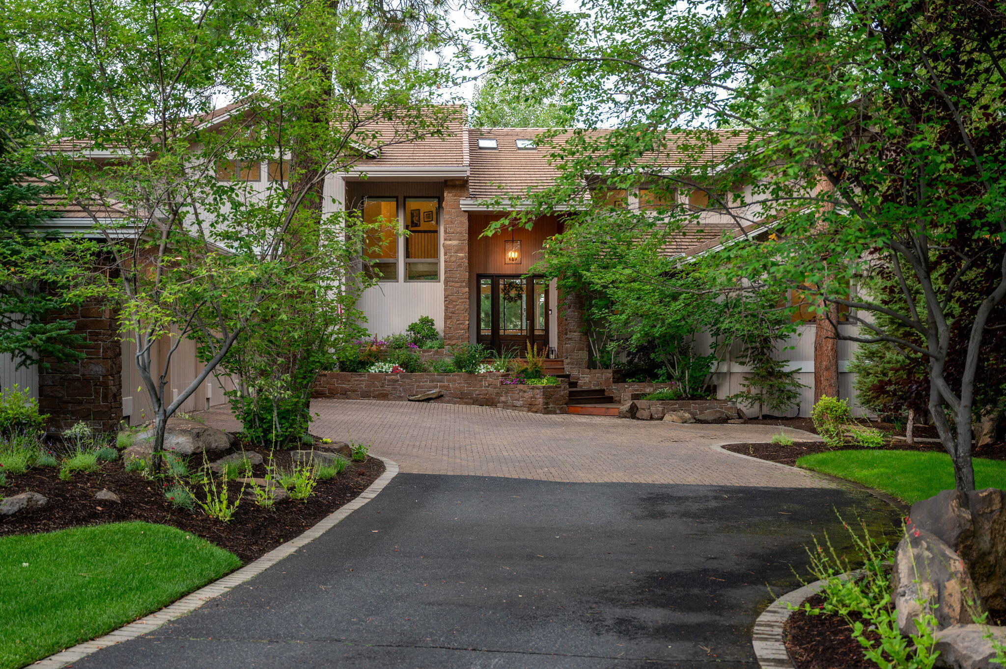 Broken Top - Residential