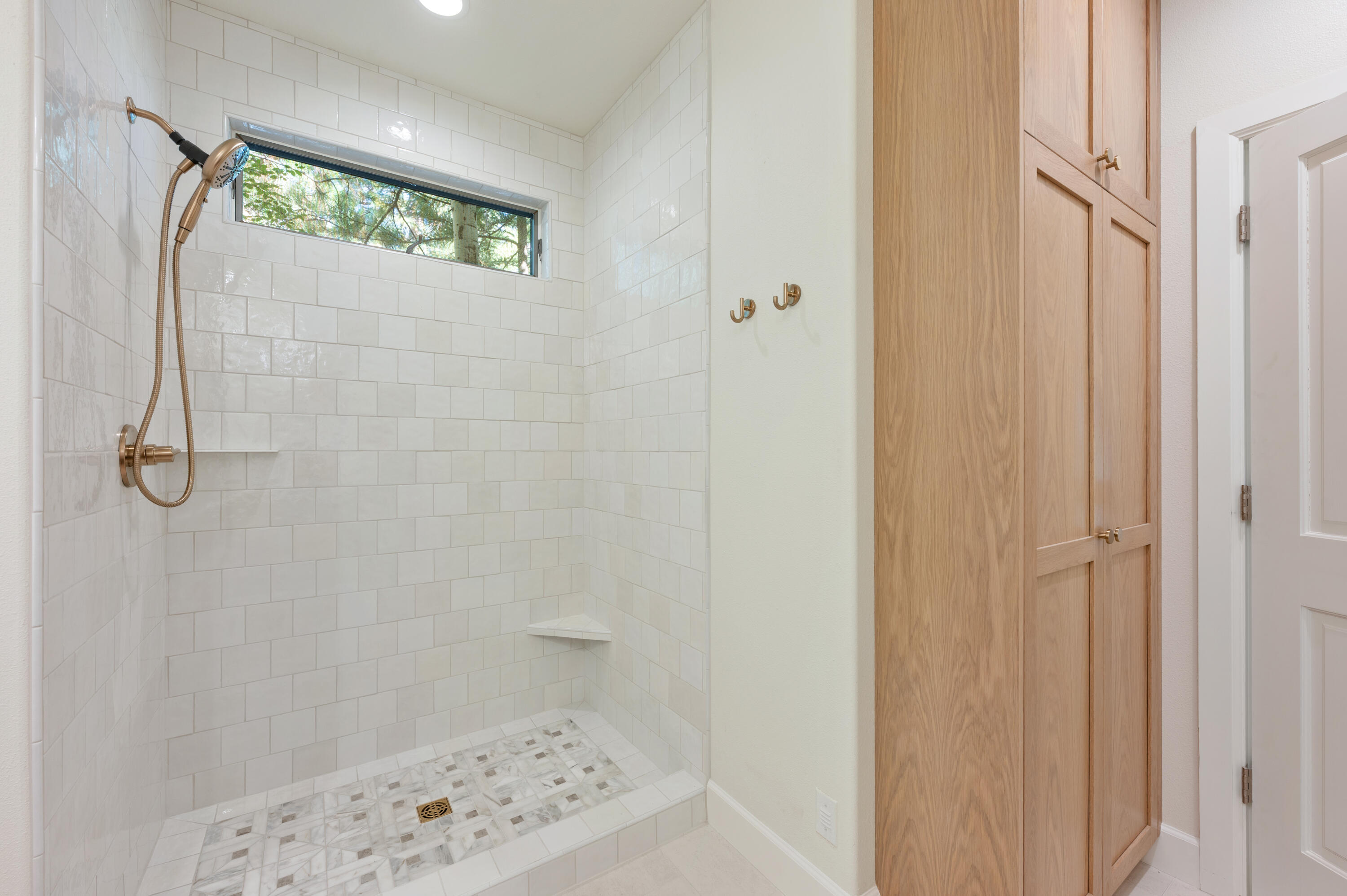 Broken Top - Residential