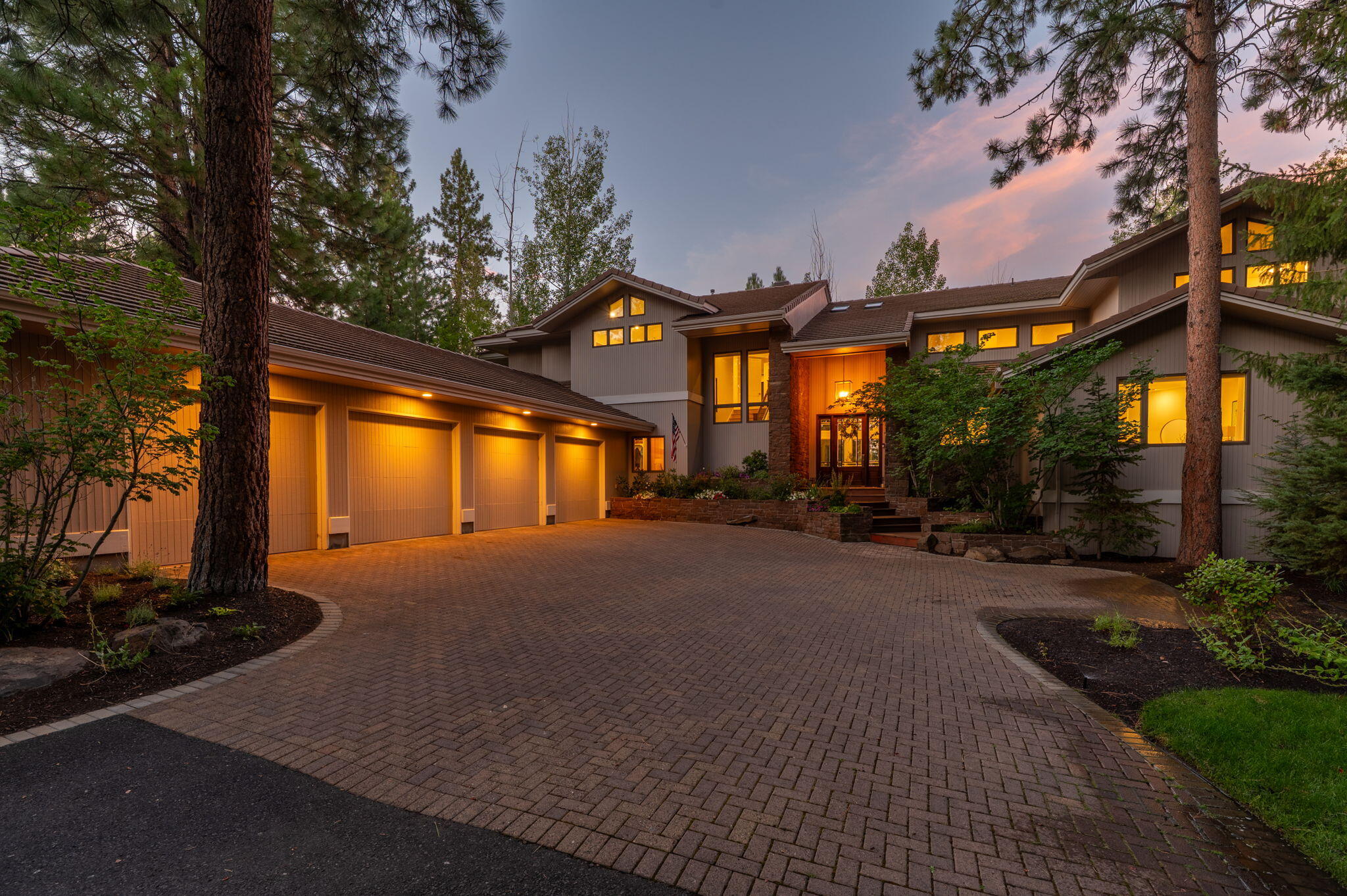 Broken Top - Residential