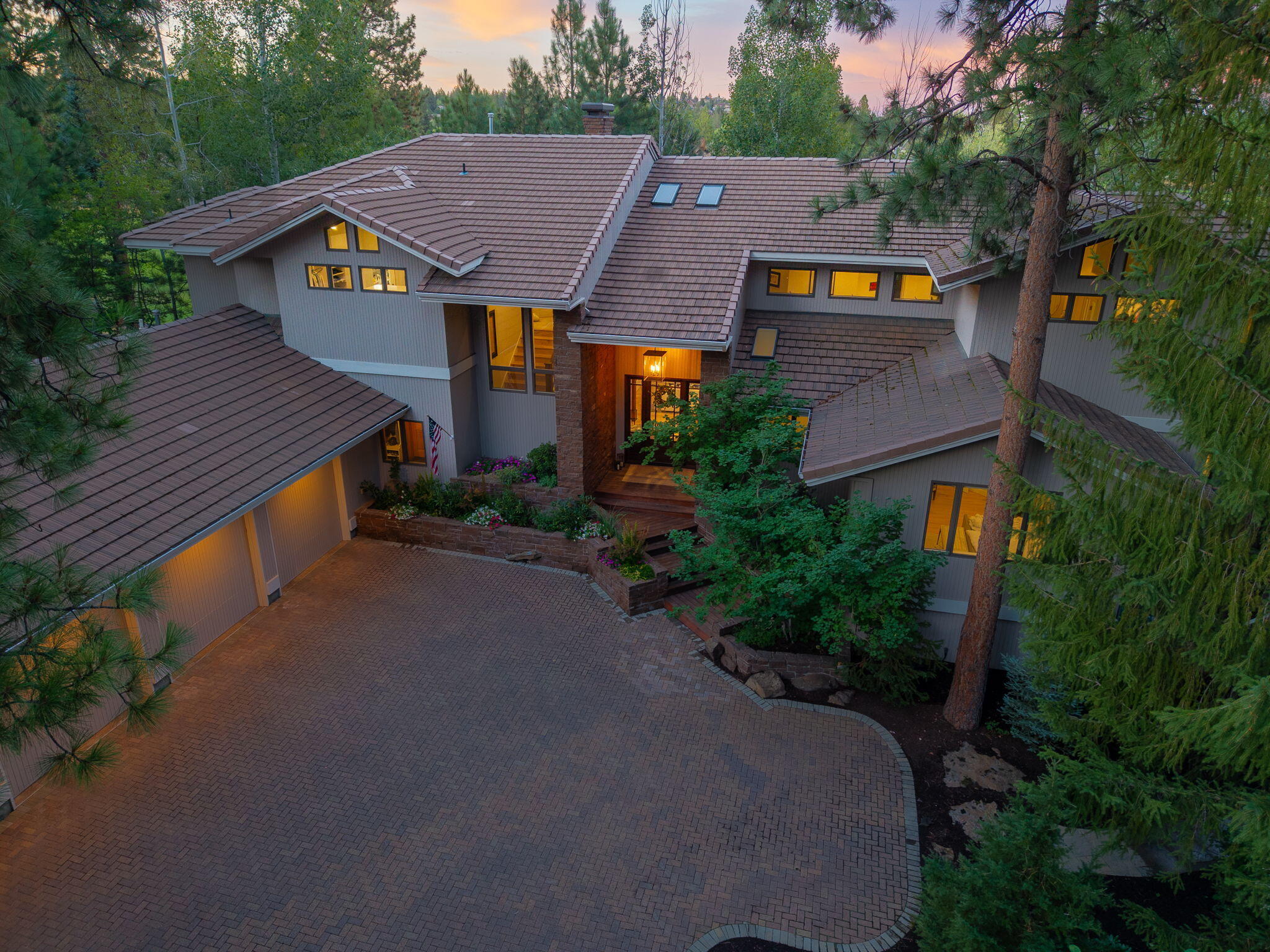 Broken Top - Residential