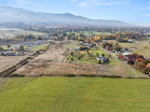 Tiny photo for 288 Maywood Way, Ashland, OR 97520 (MLS # 220211710)