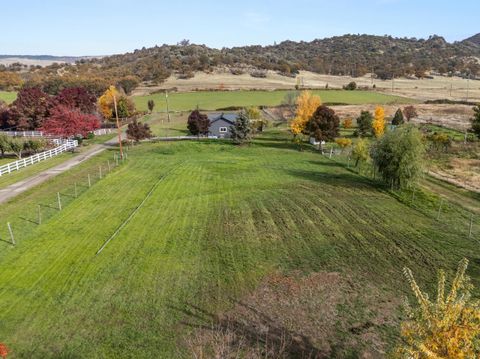 Tiny photo for 288 Maywood Way, Ashland, OR 97520 (MLS # 220211710)