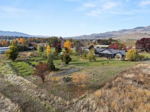 Tiny photo for 288 Maywood Way, Ashland, OR 97520 (MLS # 220211710)