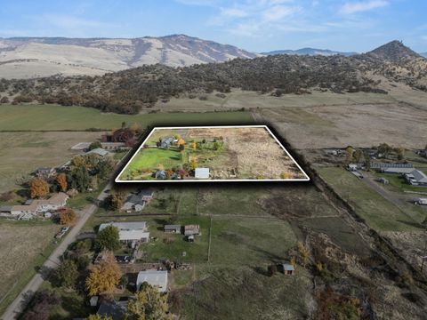 Tiny photo for 288 Maywood Way, Ashland, OR 97520 (MLS # 220211710)