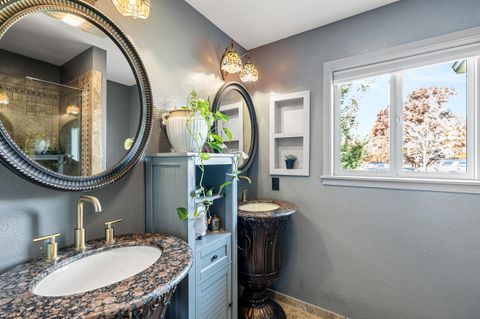 Tiny photo for 288 Maywood Way, Ashland, OR 97520 (MLS # 220211710)