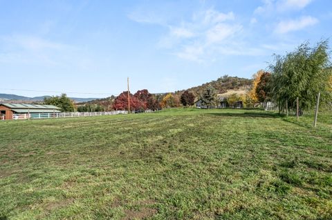 Tiny photo for 288 Maywood Way, Ashland, OR 97520 (MLS # 220211710)