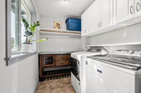 Tiny photo for 288 Maywood Way, Ashland, OR 97520 (MLS # 220211710)