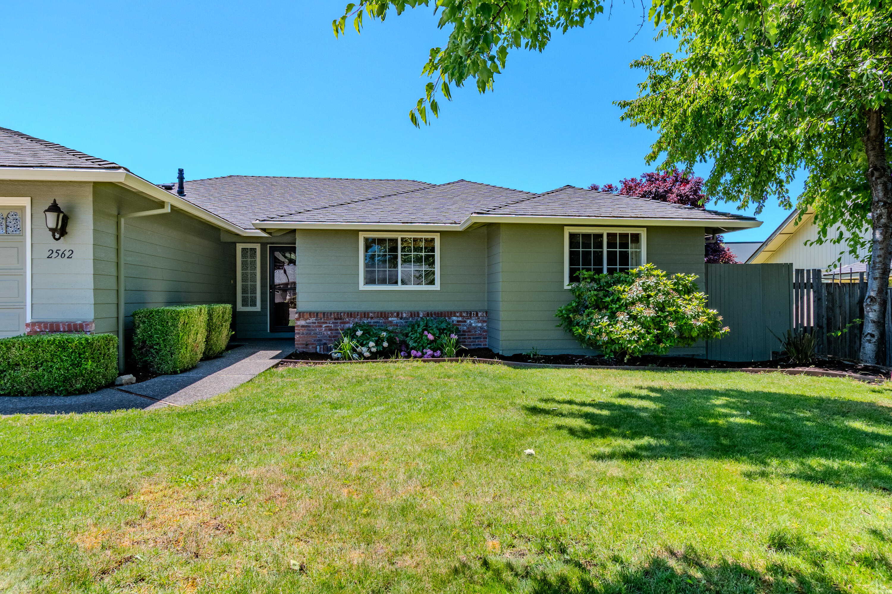 2562 Ashwood Court