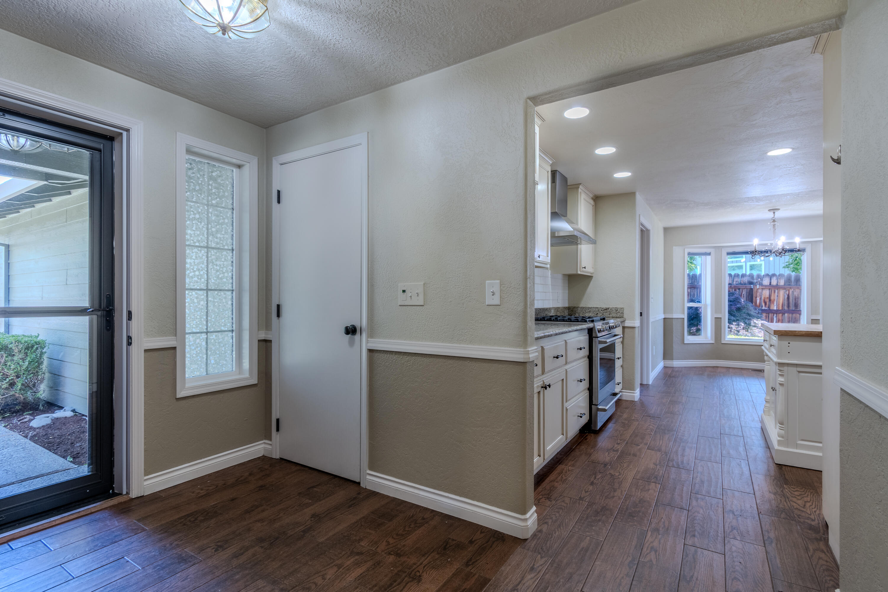 2562 Ashwood Court