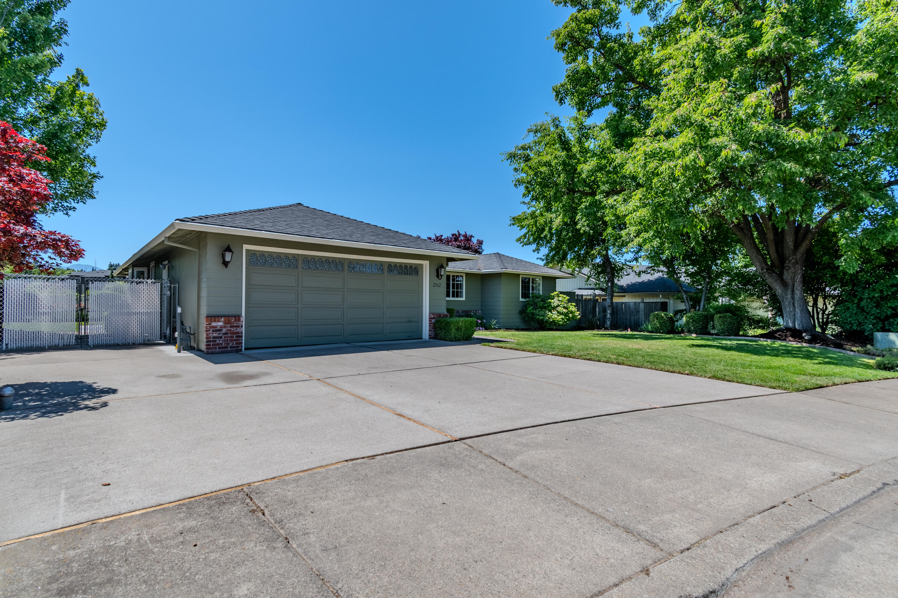 2562 Ashwood Court