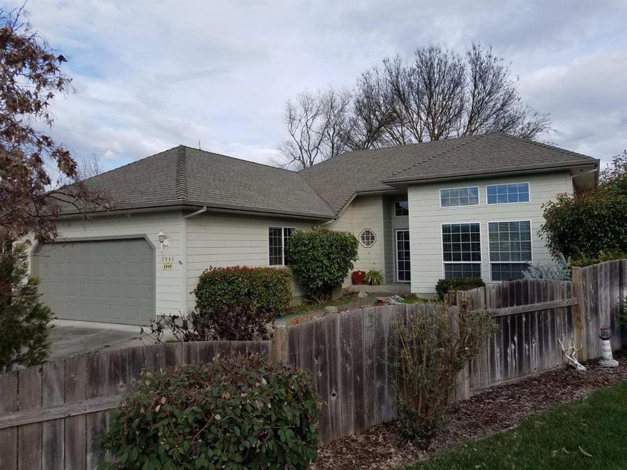 Located on a Quiet cul-de-sac a few miles from GP, but still in Dist 7 schools. This home has many upgrades including vaulted ceilings with oversized windows and 2 skylights for great natural light. Over sized kitchen with custom Oak cabinets and a pantry. Nice sized bedrooms with custom closets throughout. Laundry room with more custom cabinets. Custom cabinets in hallway. Ceiling fans throughout. Lap siding, boxed eaves and an eye catching roof line to show off the extra touches outside. Interior and exterior paint and wood blinds done last yr. Gas central heat and AC with a gas fireplace for an added touch. A deep and finished 2 car garage with additional parking along entire side of house. this home boasts nearly a quarter acre of functional property. Small front yard and a large accessible back and side yard. Close to the Rogue River and boat ramp approx. 1 mile away. Hospital and shopping also close by. Home is owned/occupied by licenced agent.