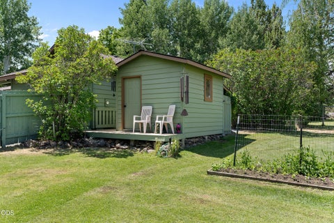 Tiny photo for 22010 Stormy Lane, Bend, OR 97701 (MLS # 220224832)
