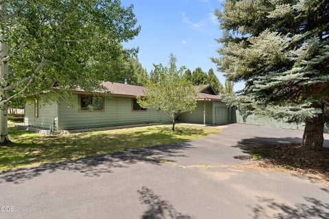 Tiny photo for 22010 Stormy Lane, Bend, OR 97701 (MLS # 220224832)