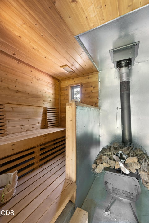 Tiny photo for 22010 Stormy Lane, Bend, OR 97701 (MLS # 220224832)