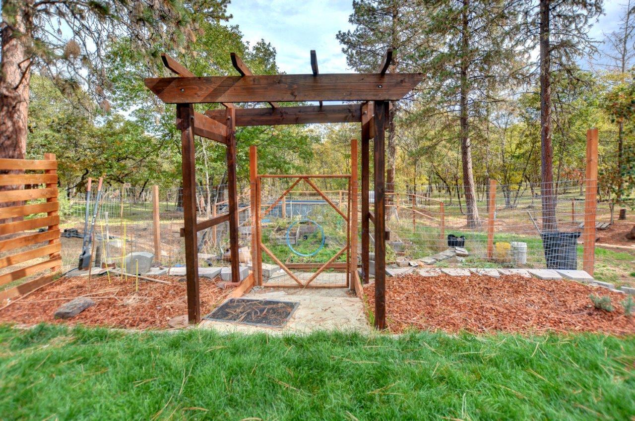 Crystal Springs Orchard Tracts - Residential